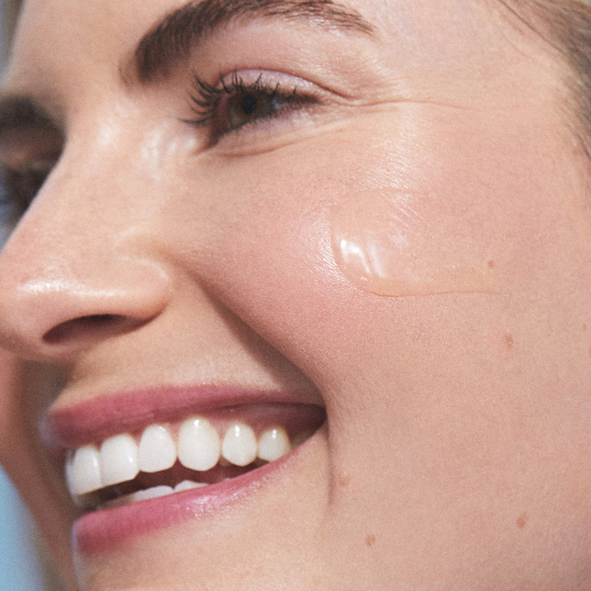 顔のビタミンC血清|カカドゥプラム血清|コラオーガニック