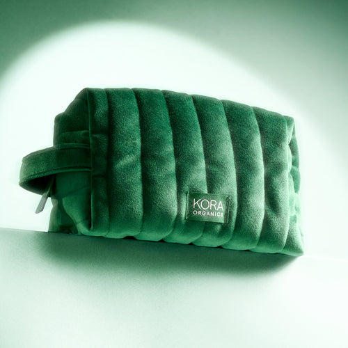 FREE BEAUTY BAG WITH ORDERS AUD$175+